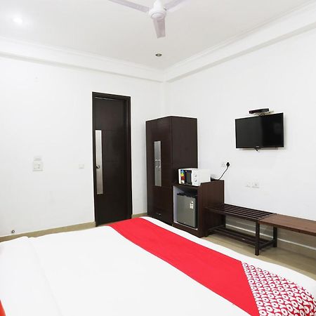Super Collection O Tipsyy Inn 014 Gurgaon Exterior foto