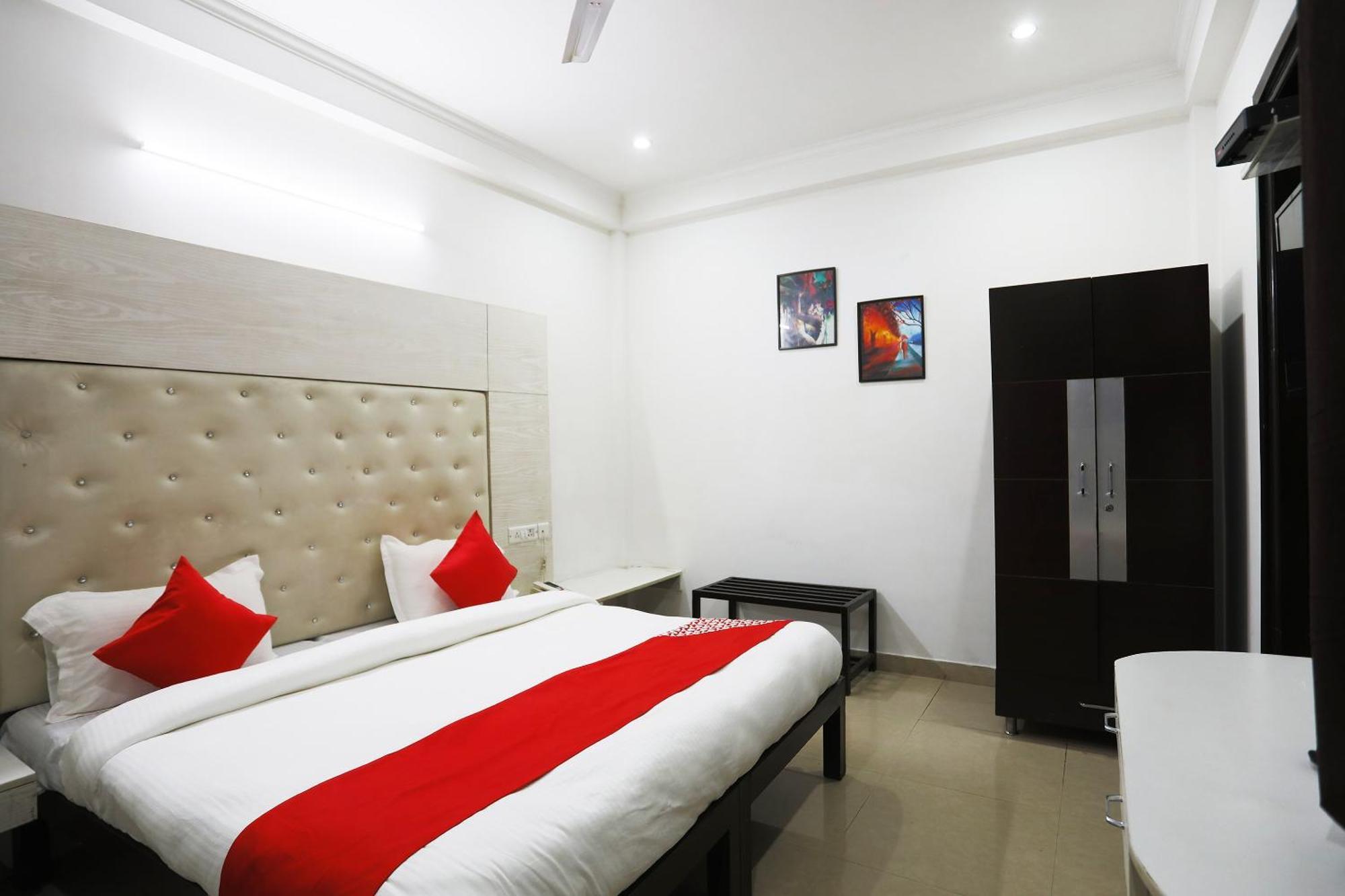 Super Collection O Tipsyy Inn 014 Gurgaon Exterior foto